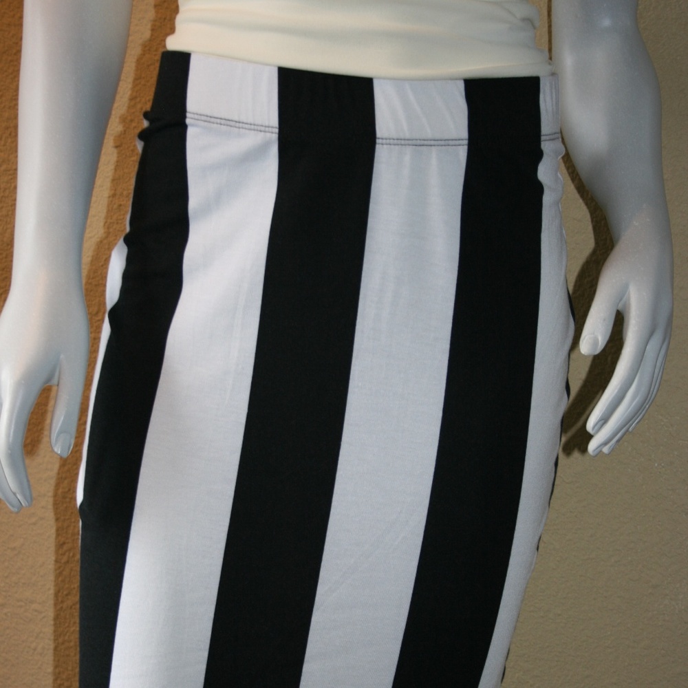 H&L Pencil skirt S NWT